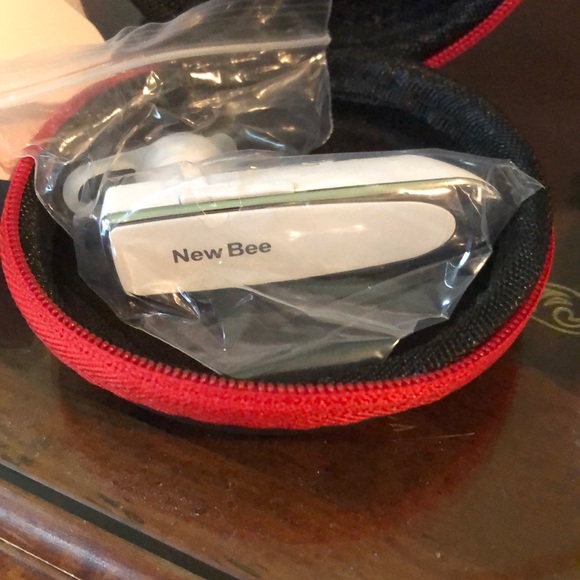 Blue tooth “New Bee” white headset. Brand new. 1 of 2. 1 for $20 or 2 for $30 - Picture 1 of 7